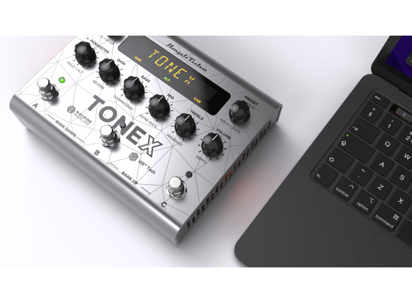 ik-multimedia-tonex-pedal-bass-edition_68e39b61622a9.jpg