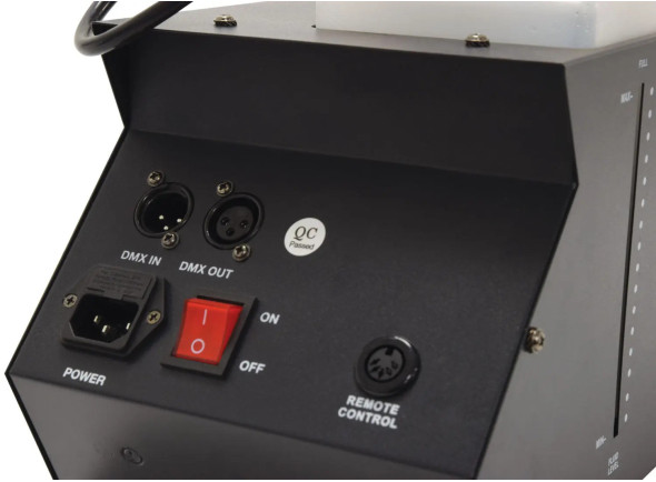 maquina-de-nevoa-800w-com-2-comandos-dmx-qtx_6a7dccc9c6436.jpg