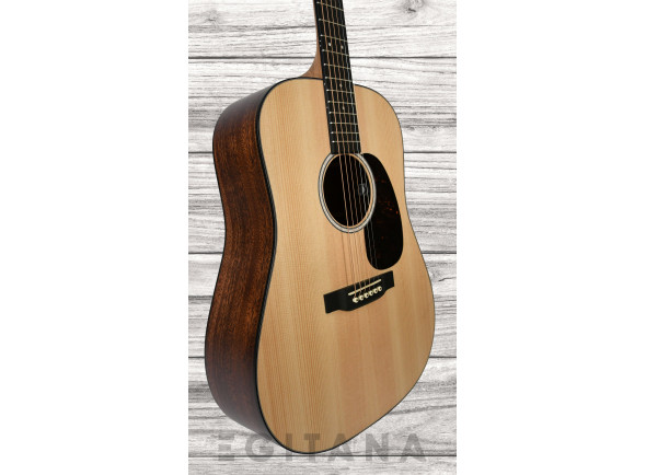 martin-dreadnought-10-a-e-road-series-abeto-sitka-sapele_637b8dfd7e551.jpg