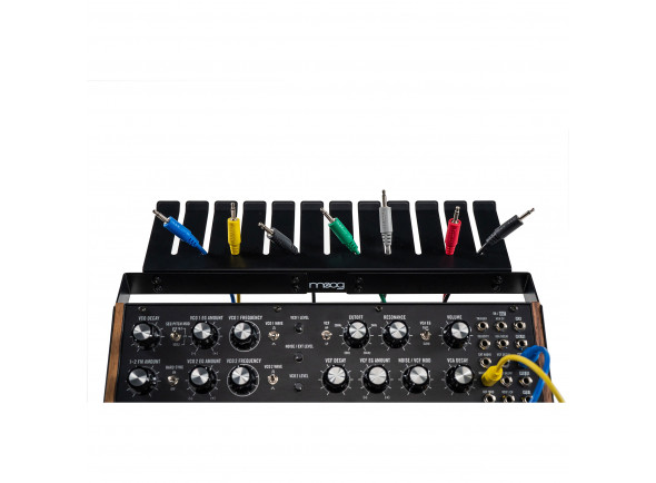 moog-sound-studio-mother-32-dfam_60a3f37a382ee.jpg