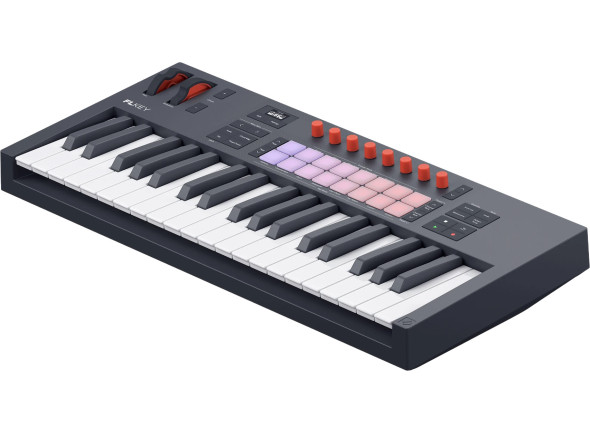 novation-flkey-2-37_6a8d589cbf192.jpg