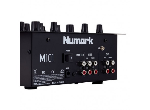 numark-m101-black_5fbbdecf4de93.jpg