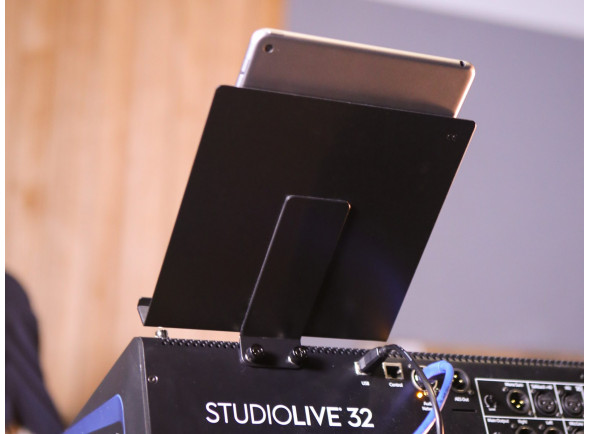 presonus-studiolive-shelf-mount_61f167fcb7f5f.jpg