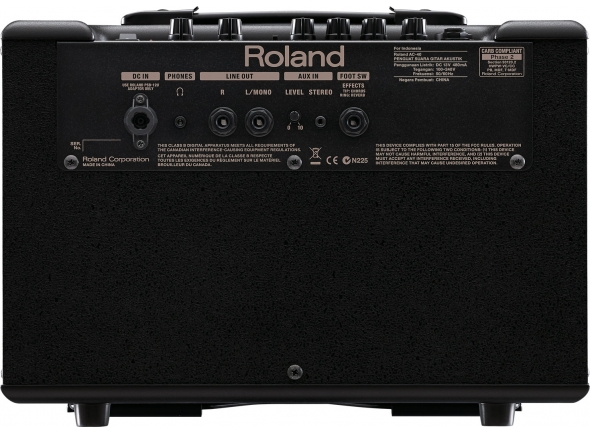 roland-ac-40_5d14df759b853.jpg