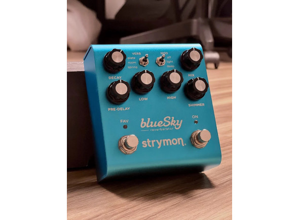 strymon-bluesky-2fsr-reverberator_69cb9a7ba2fc8.jpg
