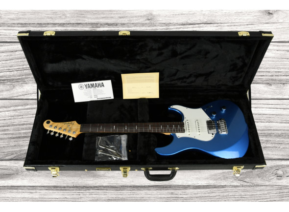 yamaha-pacifica-profesional-pacp12sb-sparkle-blue_667e85cc3dbf1.jpg