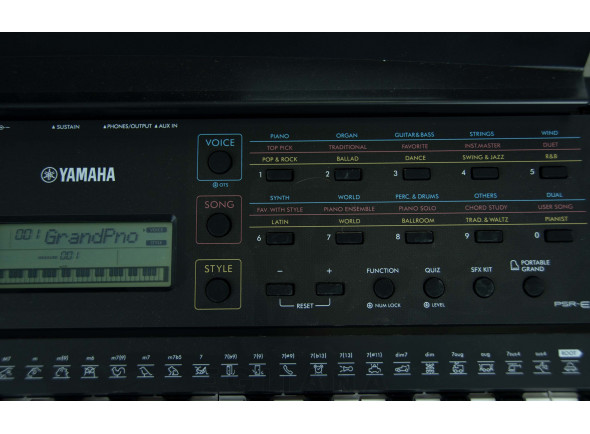 yamaha-psr-e273_61379a3f39653.jpg
