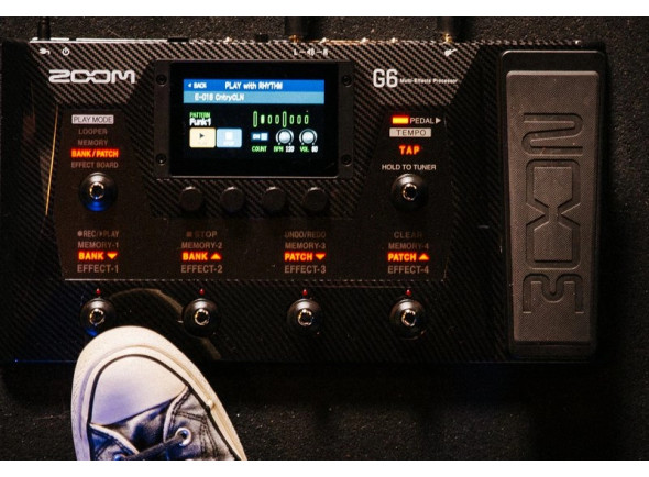 zoom-g6-pedaleira-multi-fx-com-ecran-touch_670d1b44602f0.jpg