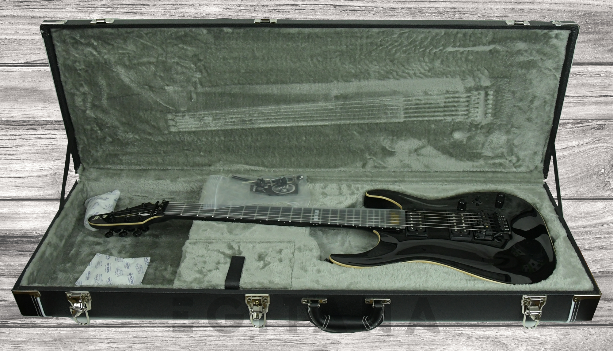 esp-e-ii-horizon-fr-blk_629a34c5df236.jpg