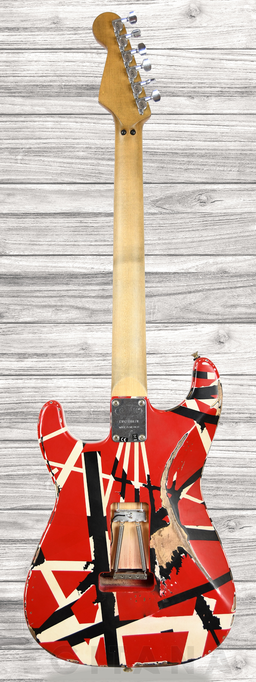 evh-striped-frankie-red-white-black_6336b9bd4cf45.jpg