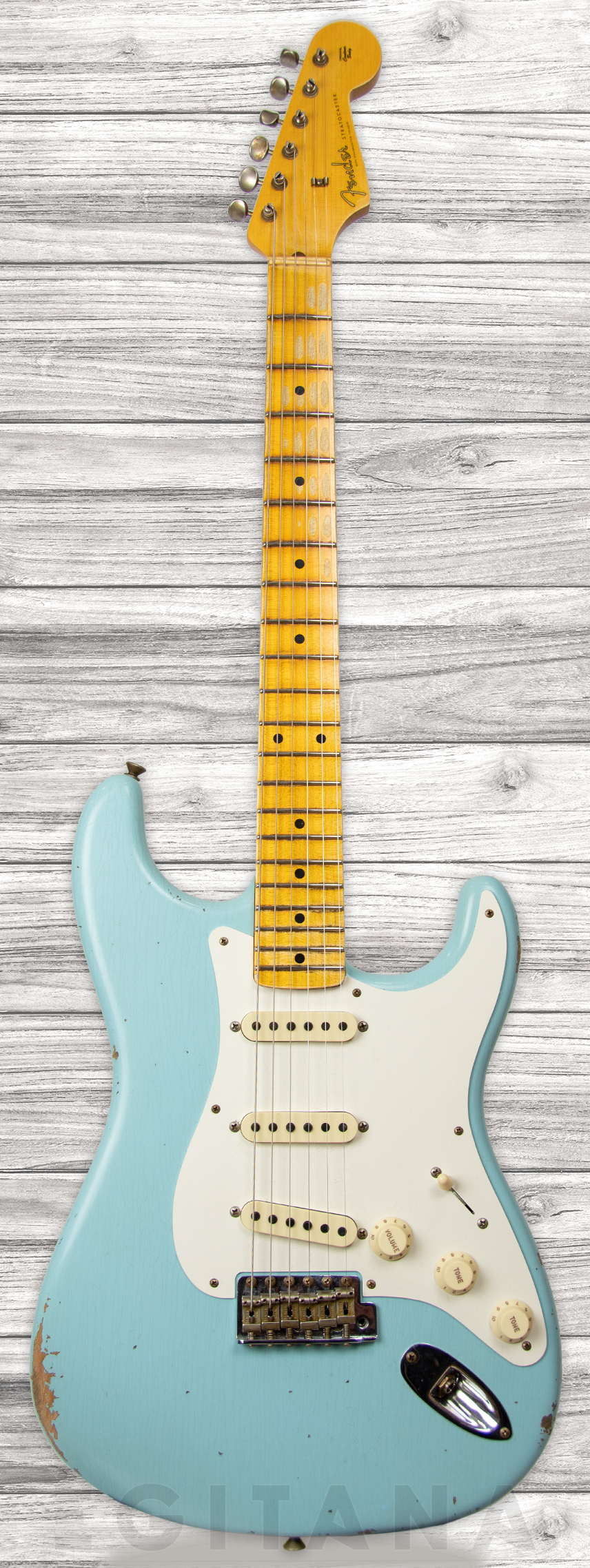 fender-1957-faded-aged-daphne-blue-relic_608c0eb493849.jpg