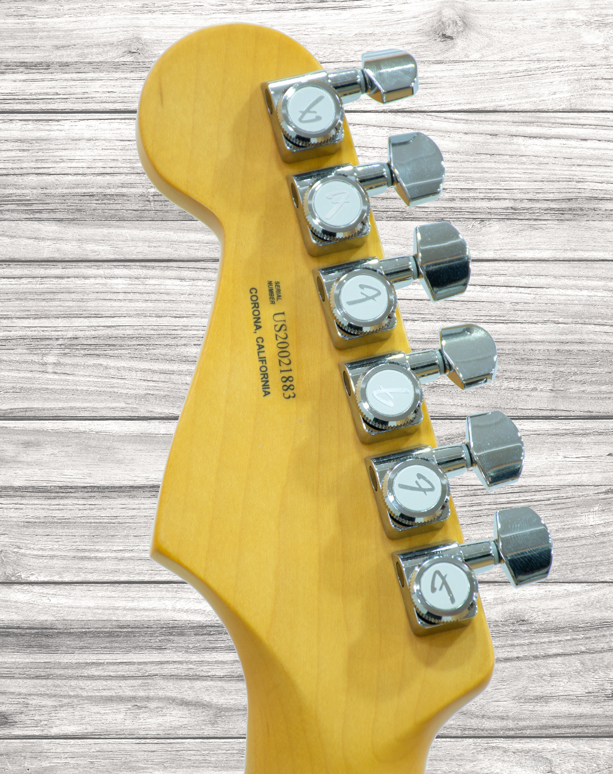 fender-am-ultra-strat-mn-prb_5edf9716f3d82.jpg