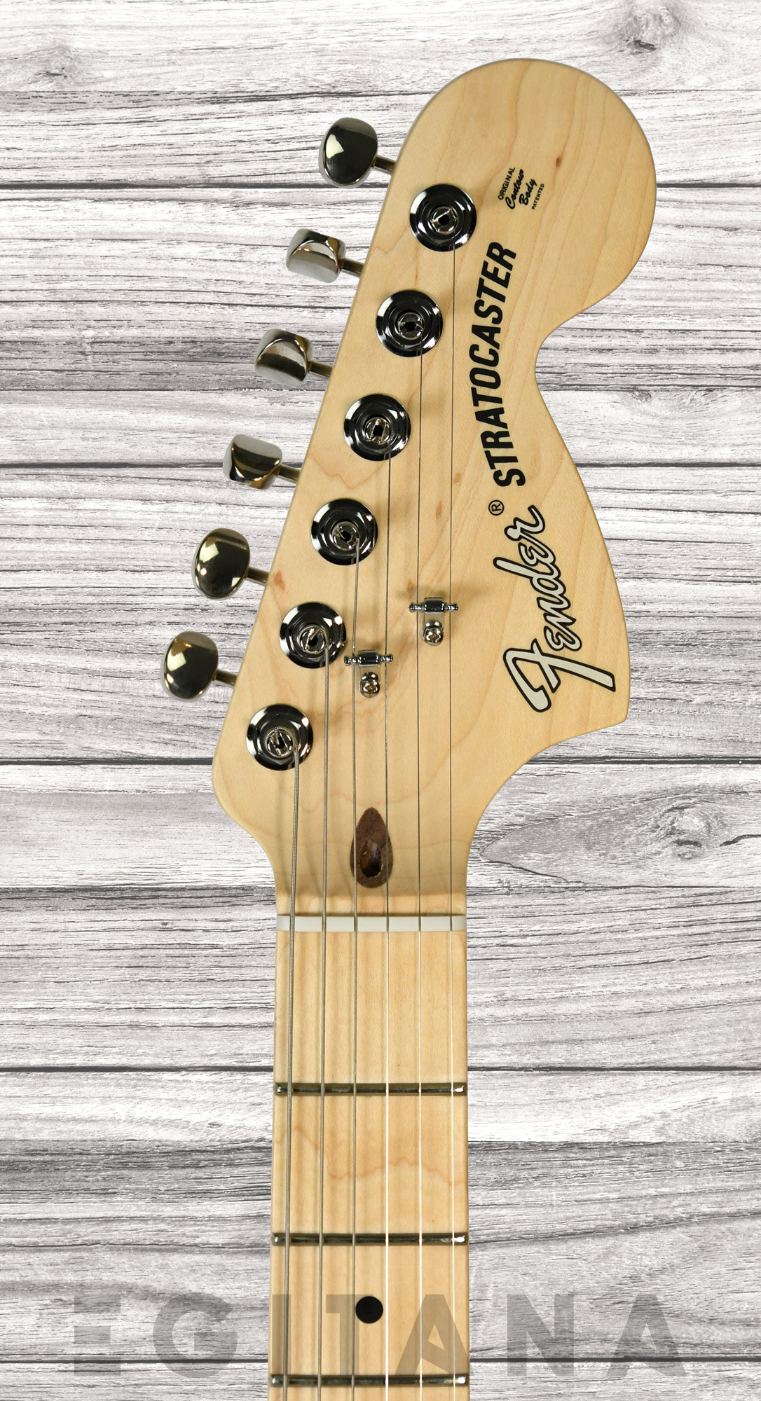 fender-american-performer-walnut-maple-limited-edition_6357bc296d255.jpg