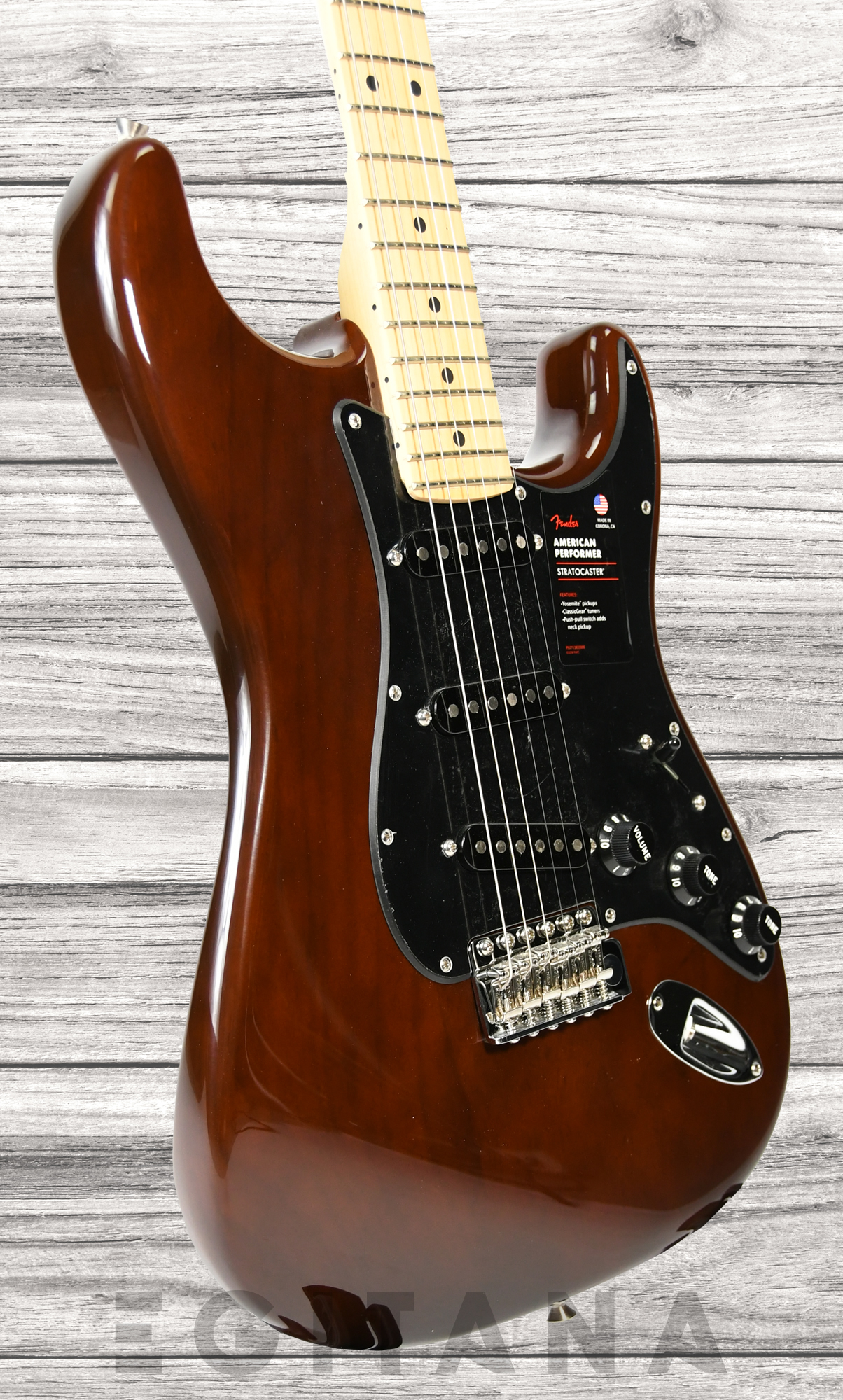 fender-american-performer-walnut-maple-limited-edition_6357bc2d08596.jpg