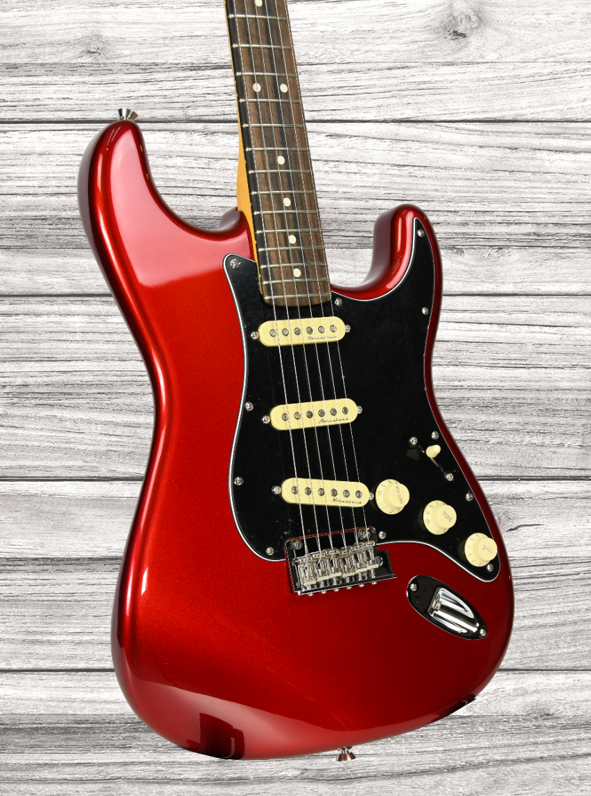 fender-american-professional-ii-candy-apple-red-exclusivo-egitana_66042fd491702.png