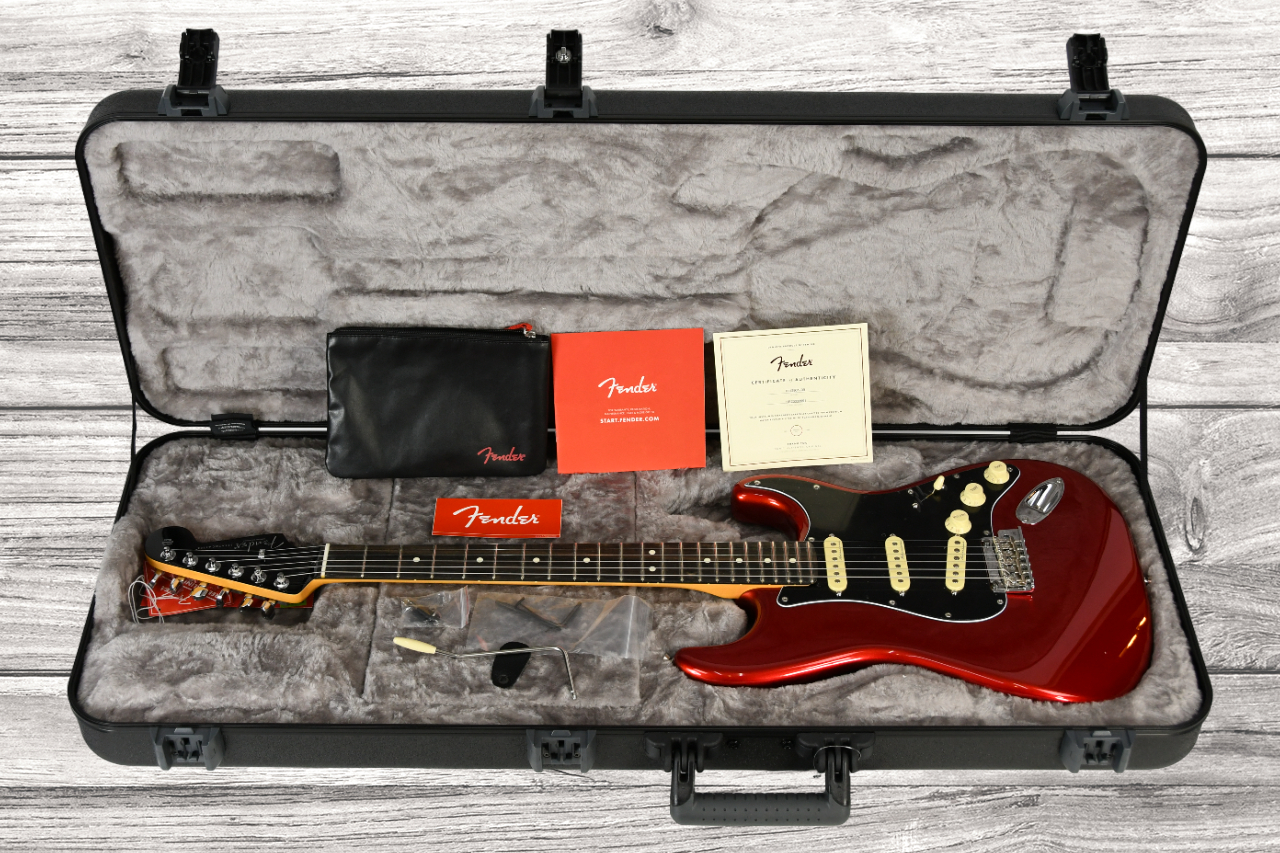 fender-american-professional-ii-candy-apple-red-exclusivo-egitana_66043030b2eeb.jpg