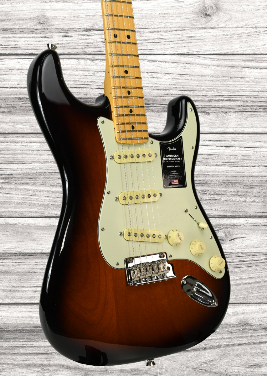 fender-american-professional-ii-maple-fingerboard-anniversary-2-color-sunburst_65d87eb42cfd4.jpg