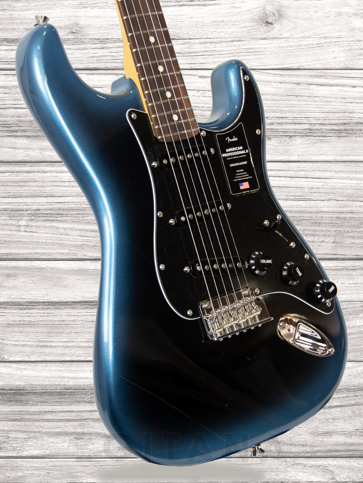 fender-american-professional-ii-strat-rw-dark-night_6218eadb16ebf.jpg