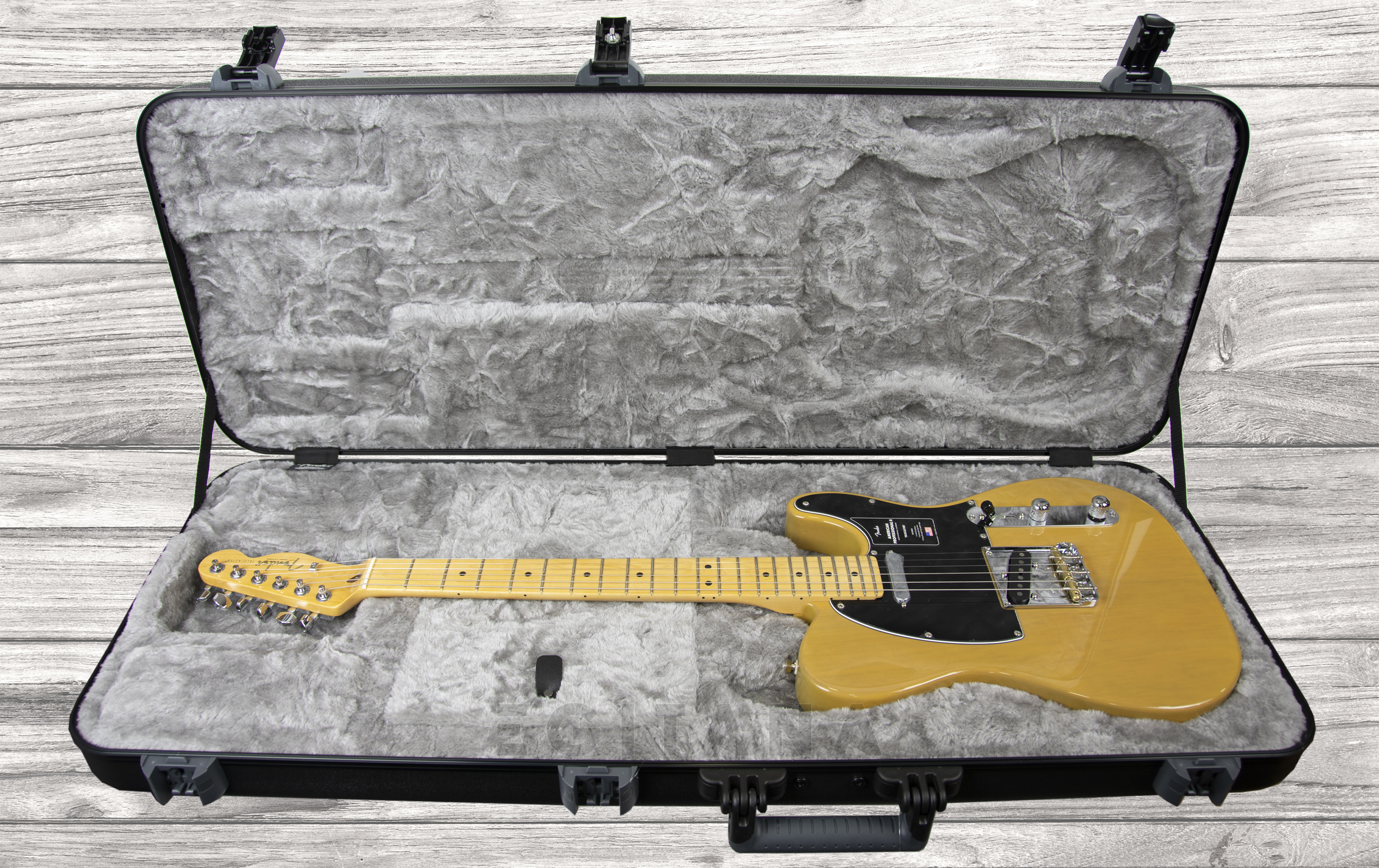 fender-american-professional-ii-telecaster-mn-butterscotch-blonde_5f8f15122e5a2.jpg