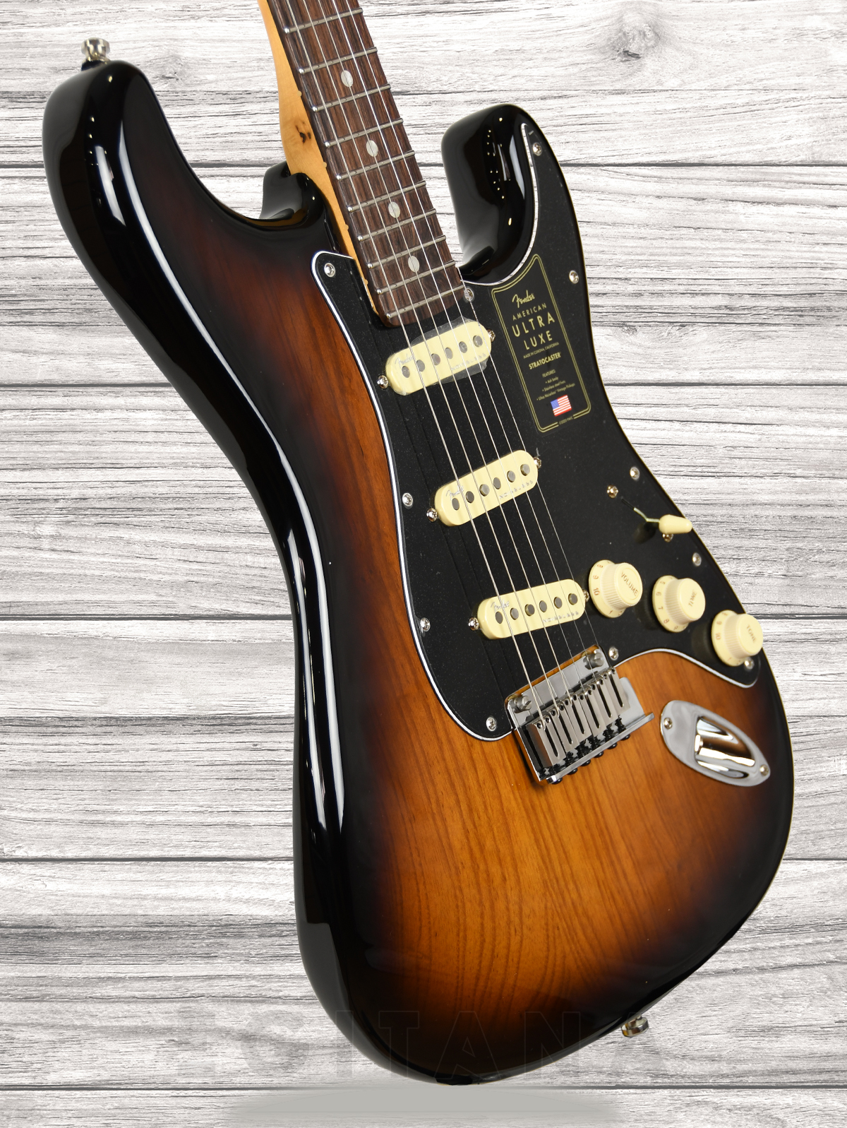 fender-american-ultra-luxe-strat-rw-2cs_60e8853b6a043.jpg