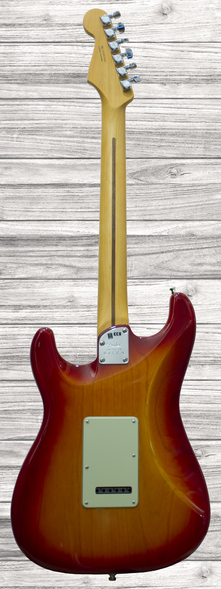 fender-american-ultra-strat-mn-hss-prb_5e6a143cd8da8.jpg