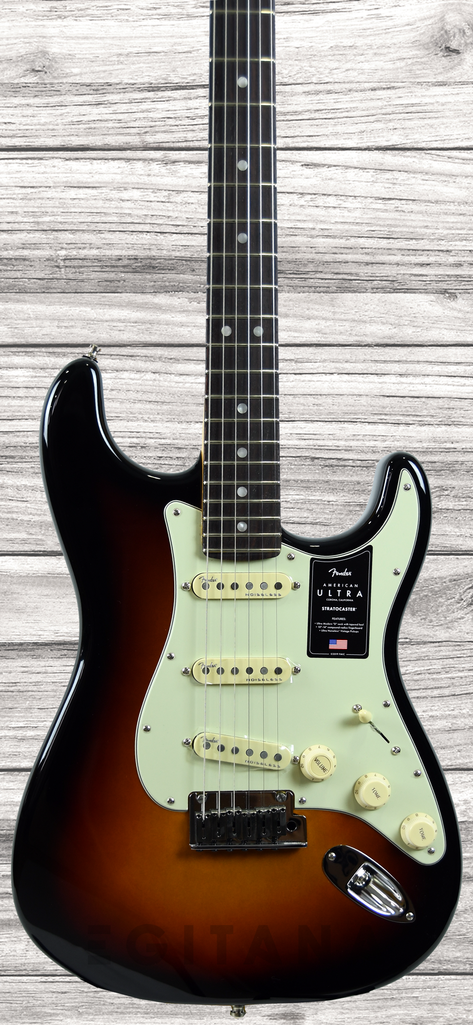 fender-american-ultra-strat-rw-ultraburst_612df28568bcf.png