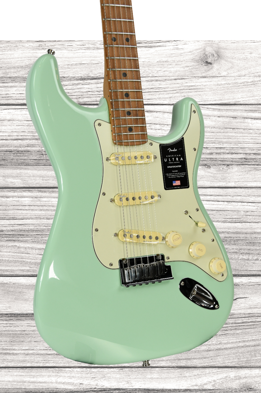 fender-american-ultra-stratocaster-maple-fingerboard-surf-green_66794ac6dc5da.png