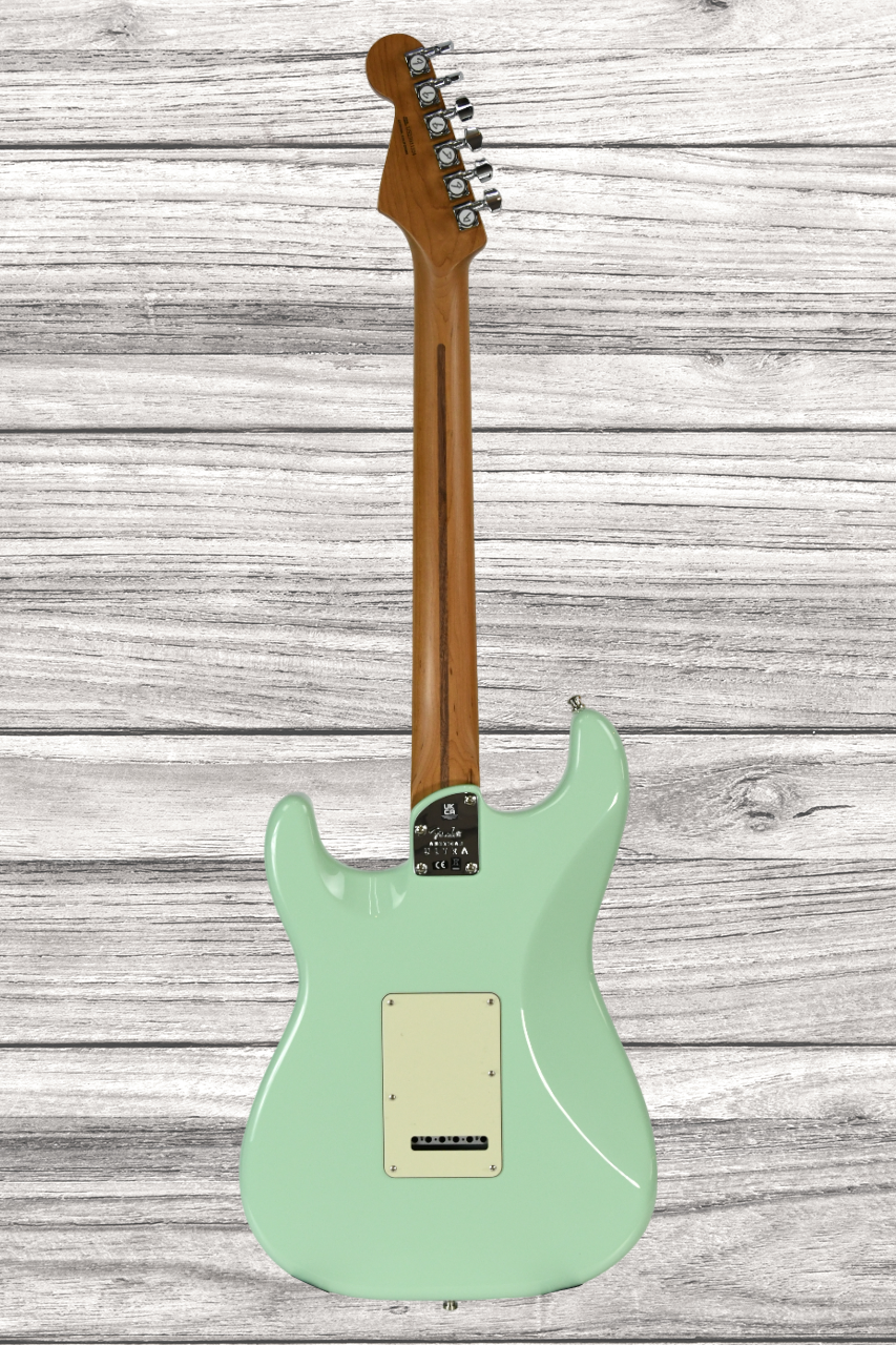 fender-american-ultra-stratocaster-maple-fingerboard-surf-green_66794adae0852.png