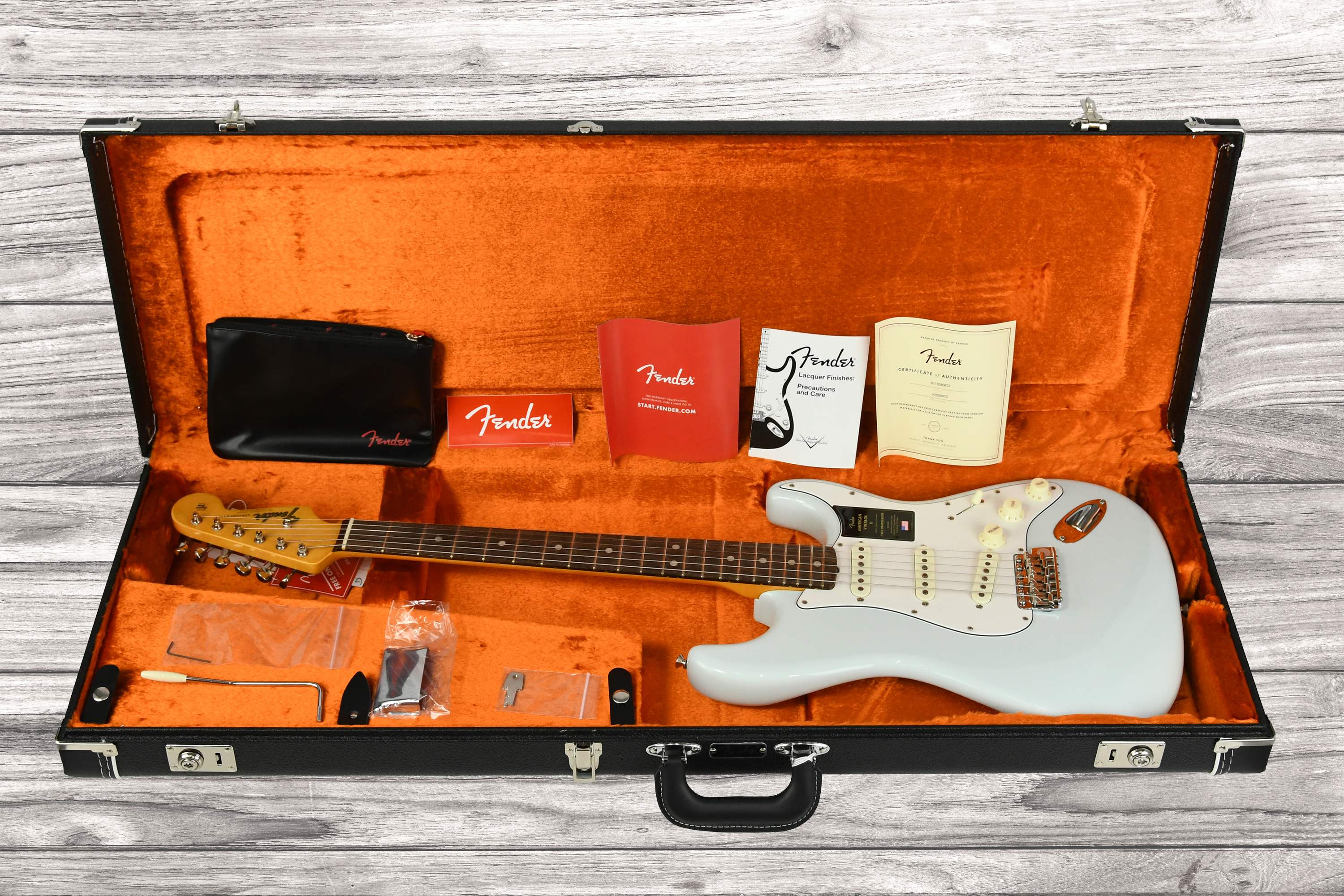 fender-american-vintage-av-ii-65-strat-rw-snb-b-stock_695bd38fbd341.jpg