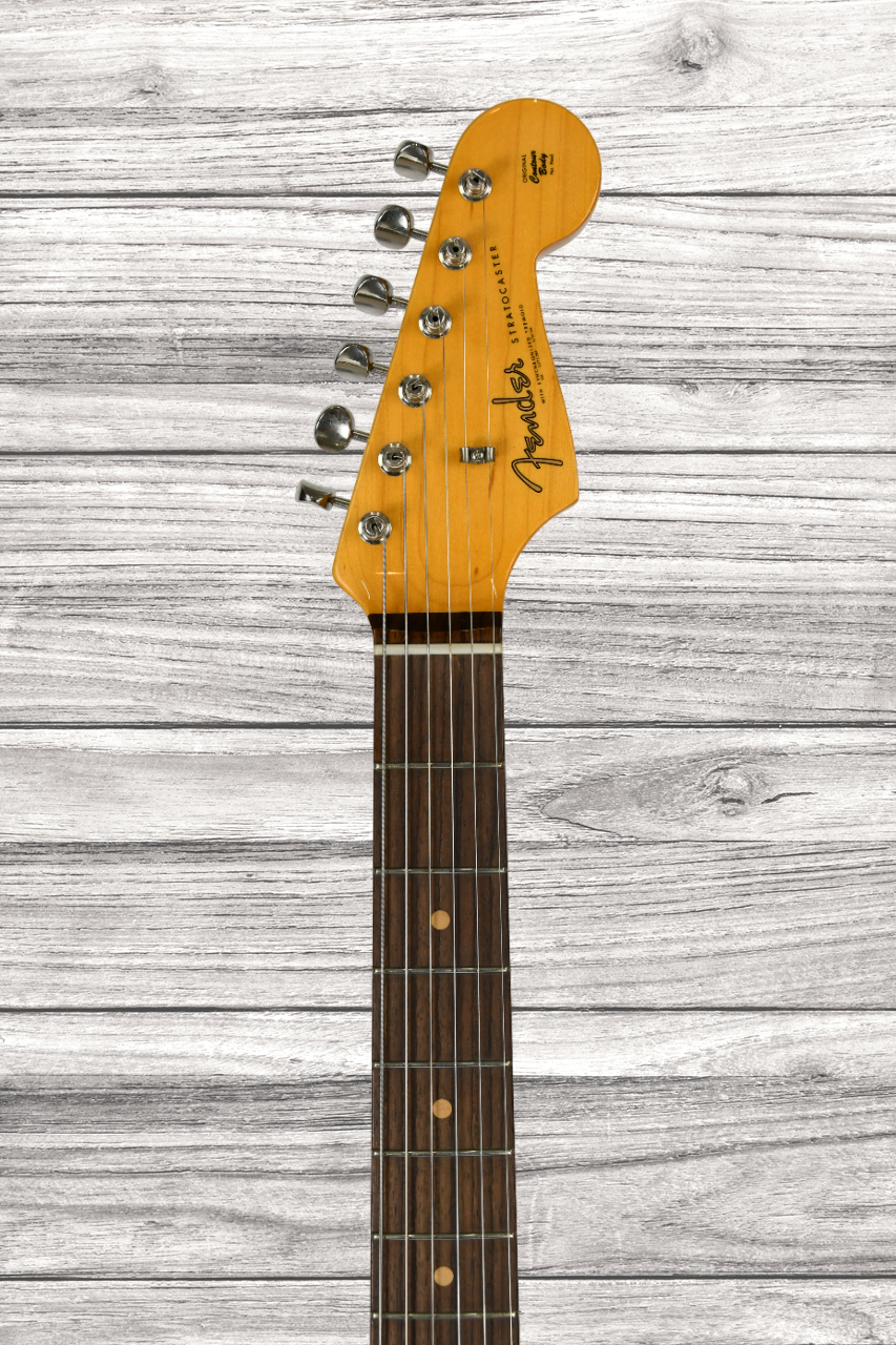 fender-american-vintage-ii-1961-rosewood-fingerboard-3-color-sunburst_65dc706eb26ee.png