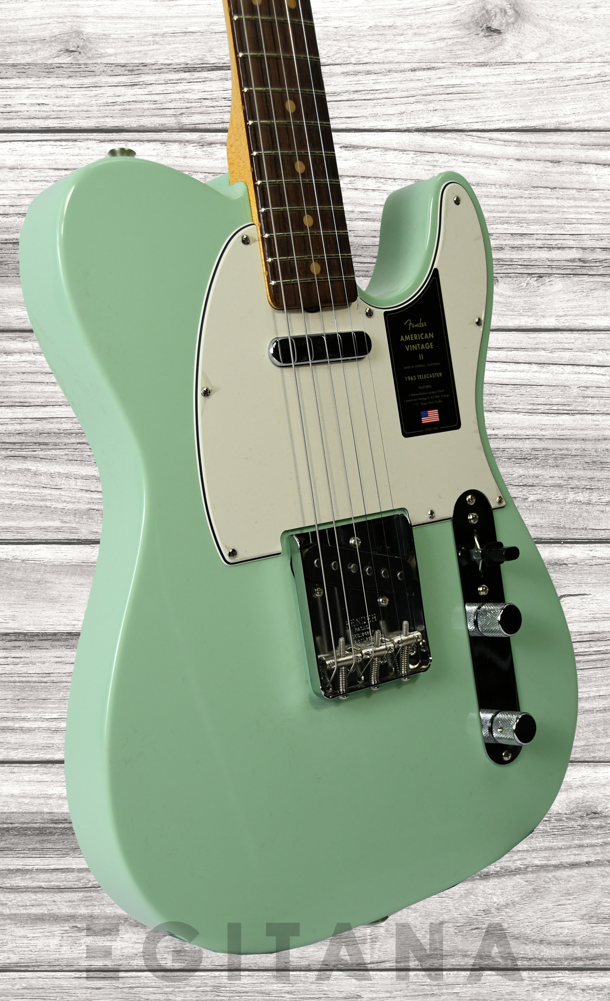 fender-american-vintage-ii-1963-rosewood-fingerboard-surf-green_635665b655849.jpg