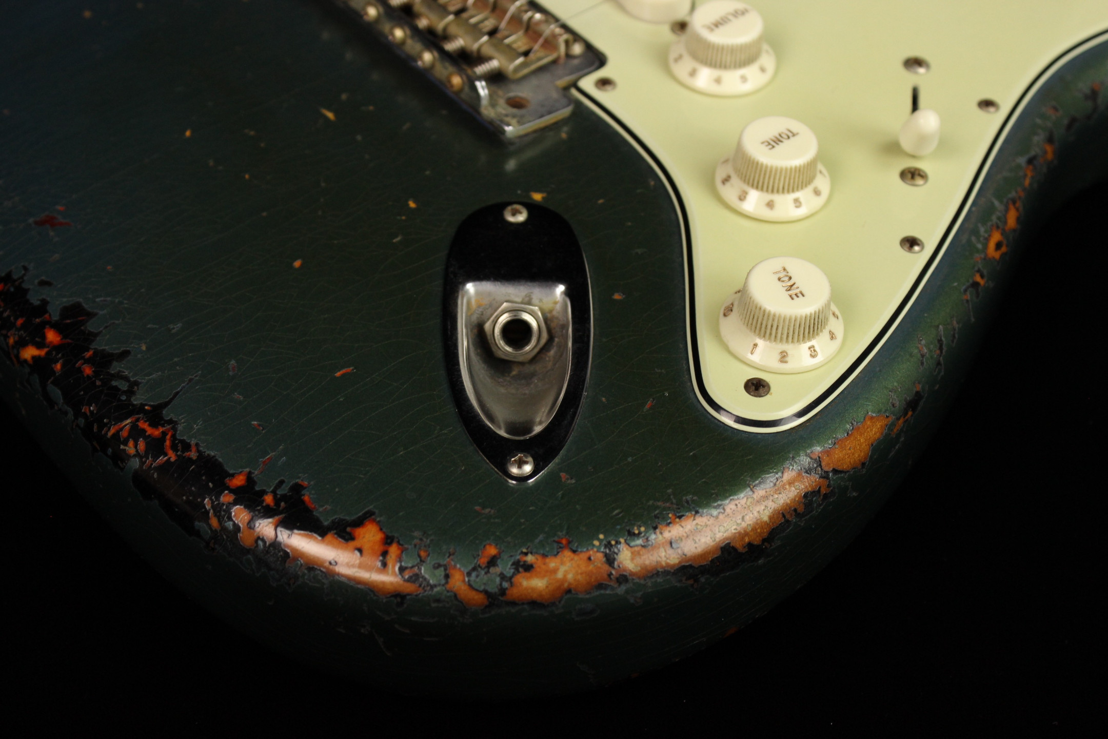 fender-custom-1963-stratocaster-heavy-relic-masterbuilt-dale-wilson_6a33c8776d07a.jpg