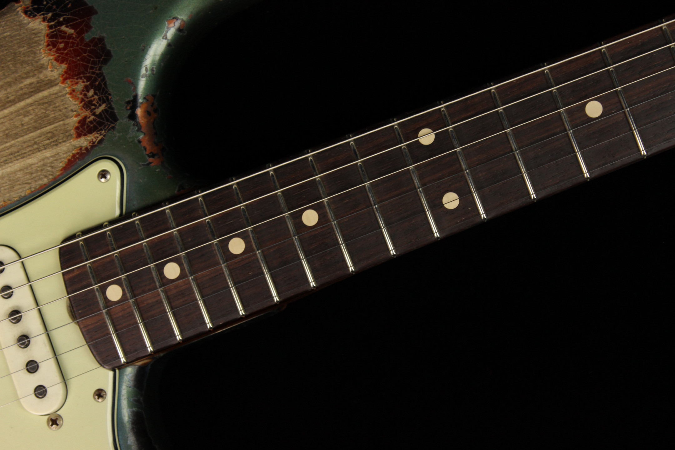 fender-custom-1963-stratocaster-heavy-relic-masterbuilt-dale-wilson_6a33c87dba763.jpg