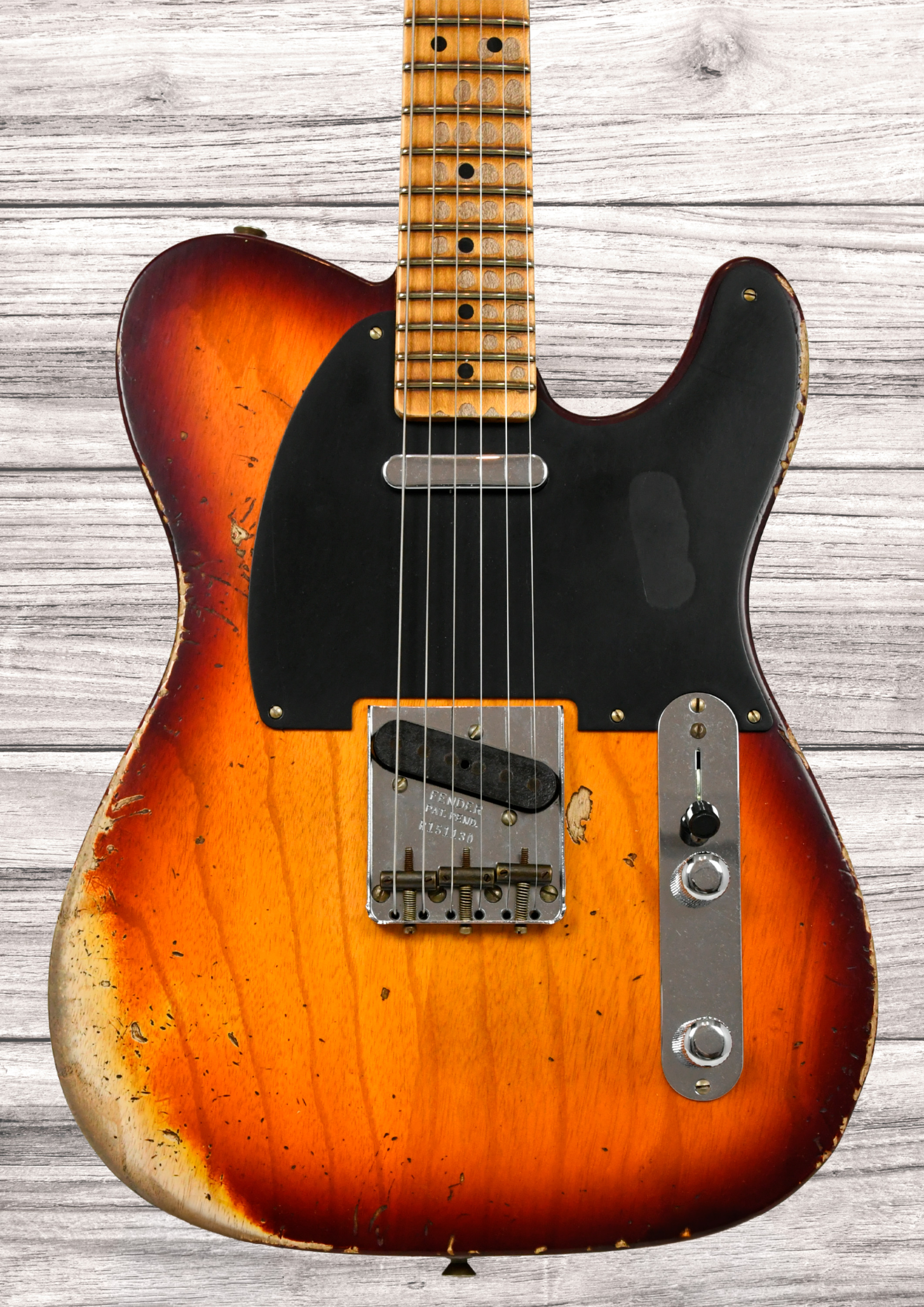 fender-custom-shop-1951-nocaster-heavy-relic-mn-aged-cherry-sunburst_6aaac337c71f4.jpg