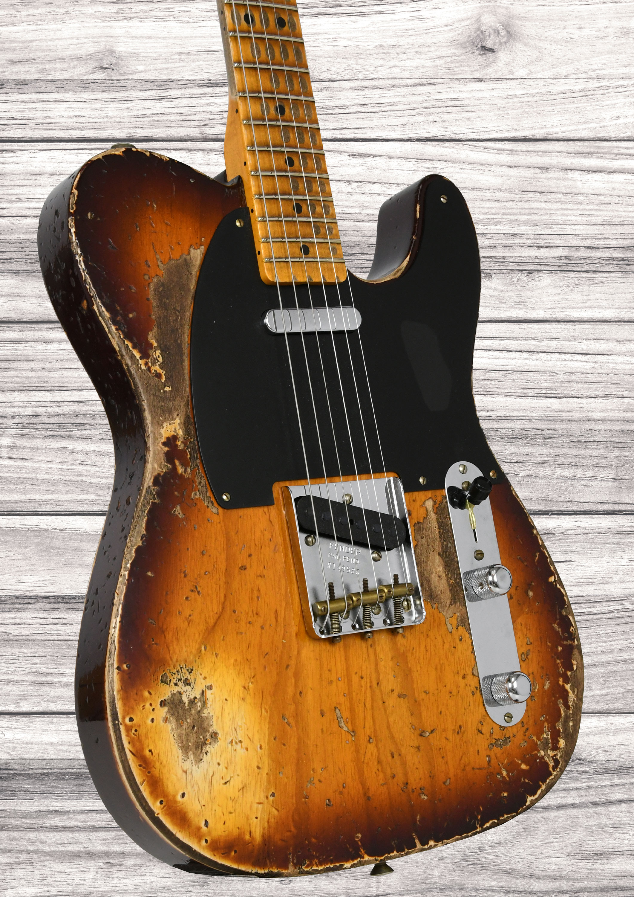 fender-custom-shop-1952-telecaster-super-heavy-relic-1-piece-quartersawn-mn-aged-2-color-sunburst_6a3d33f39568a.jpg