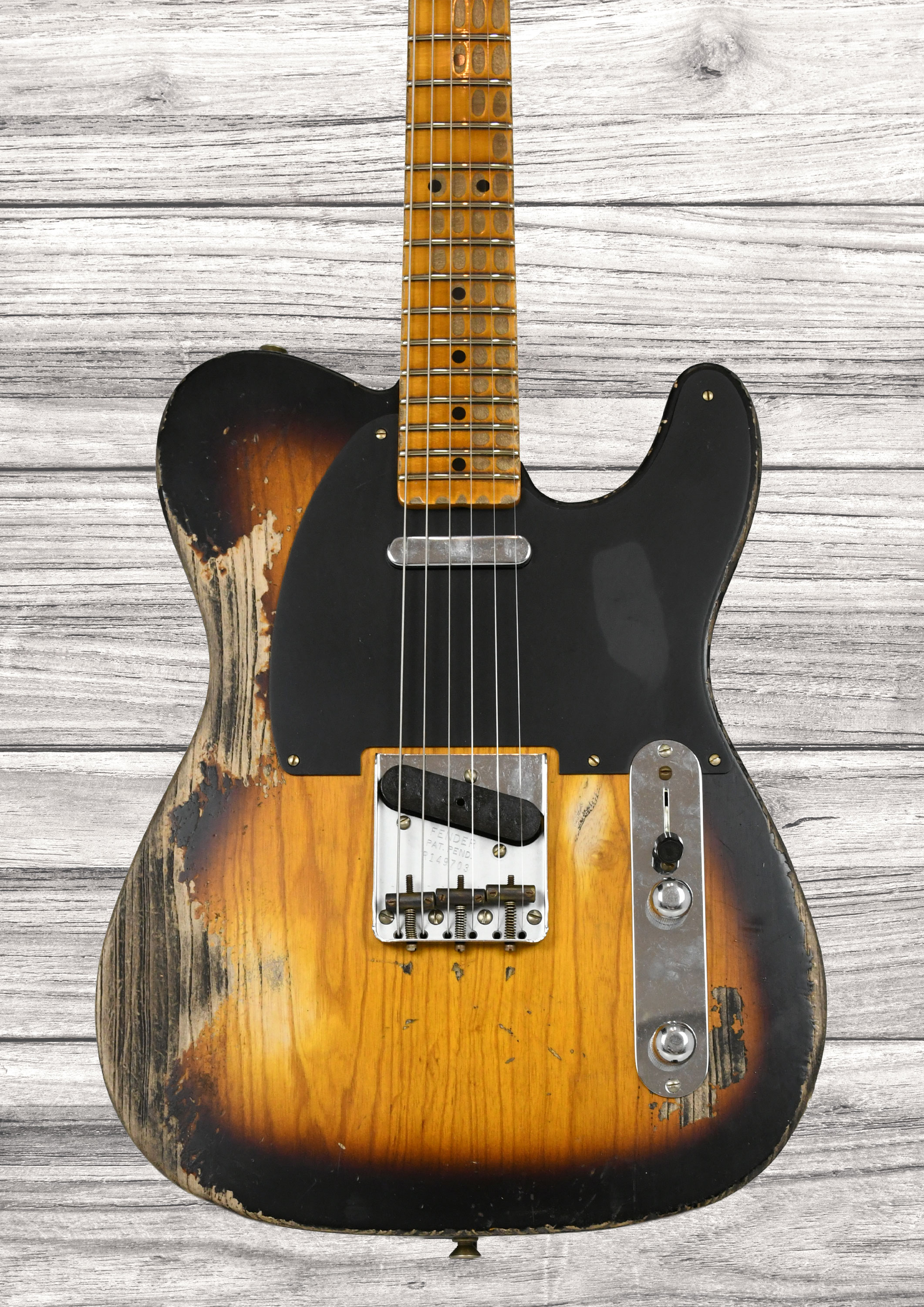 fender-custom-shop-1952-telecaster-super-heavy-relic-faded-violin-burst_6a3d572abf24c.jpg