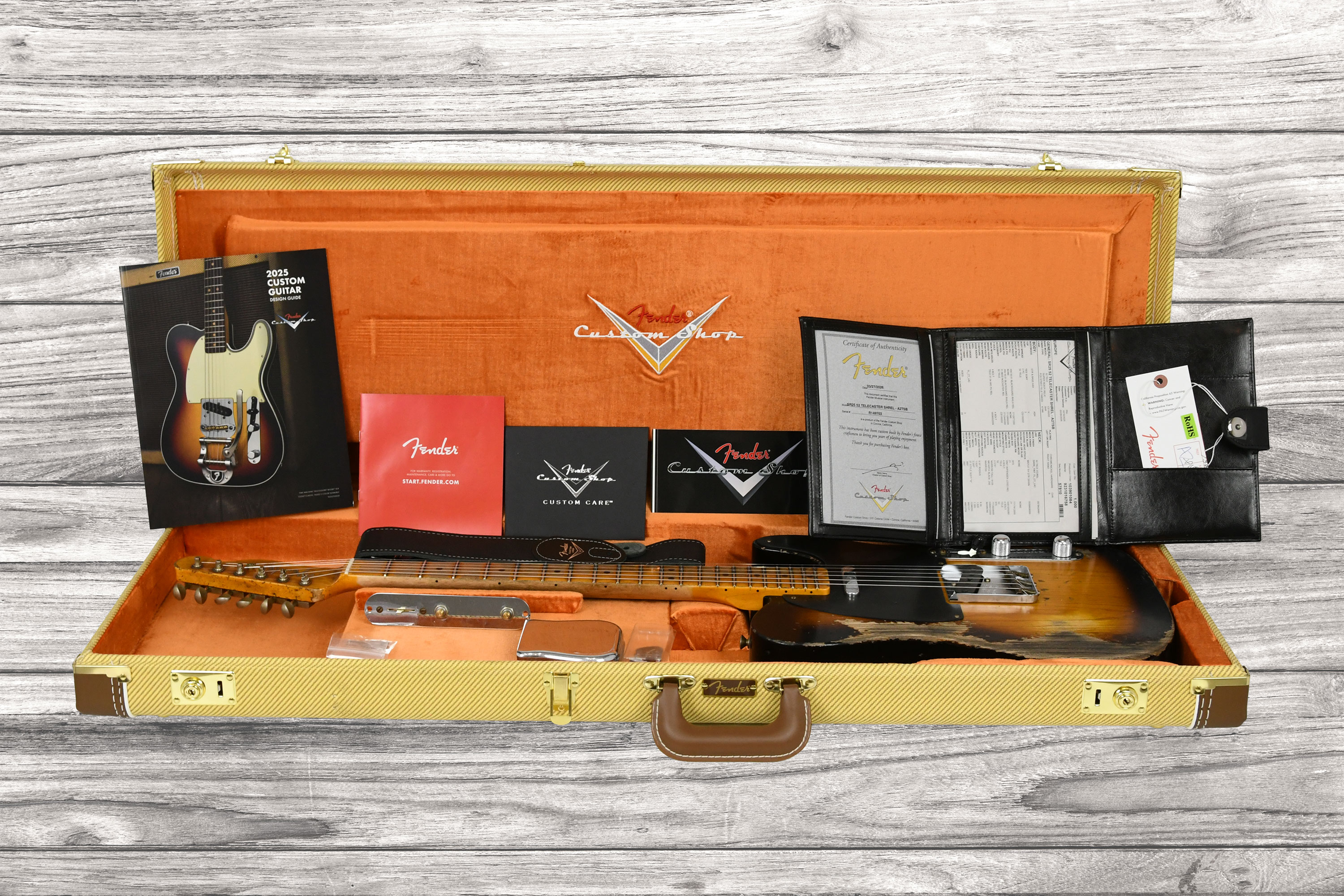fender-custom-shop-1952-telecaster-super-heavy-relic-faded-violin-burst_6a3d573d14e97.jpg