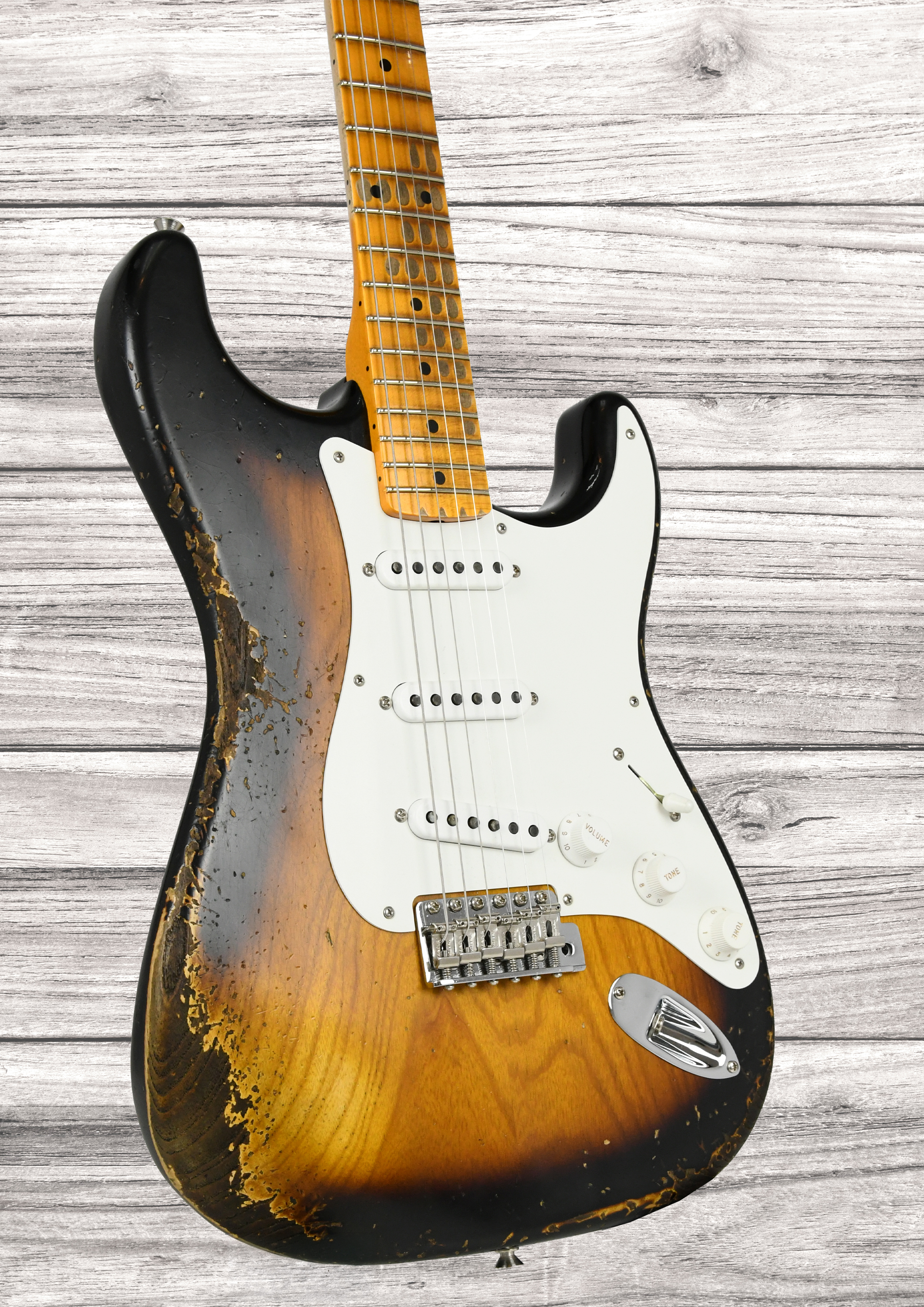 fender-custom-shop-1955-stratocaster-heavy-relic-1-piece-quartersawn-maple-neck-aged-2-color-sunburst_69f9d01622bb2.jpg