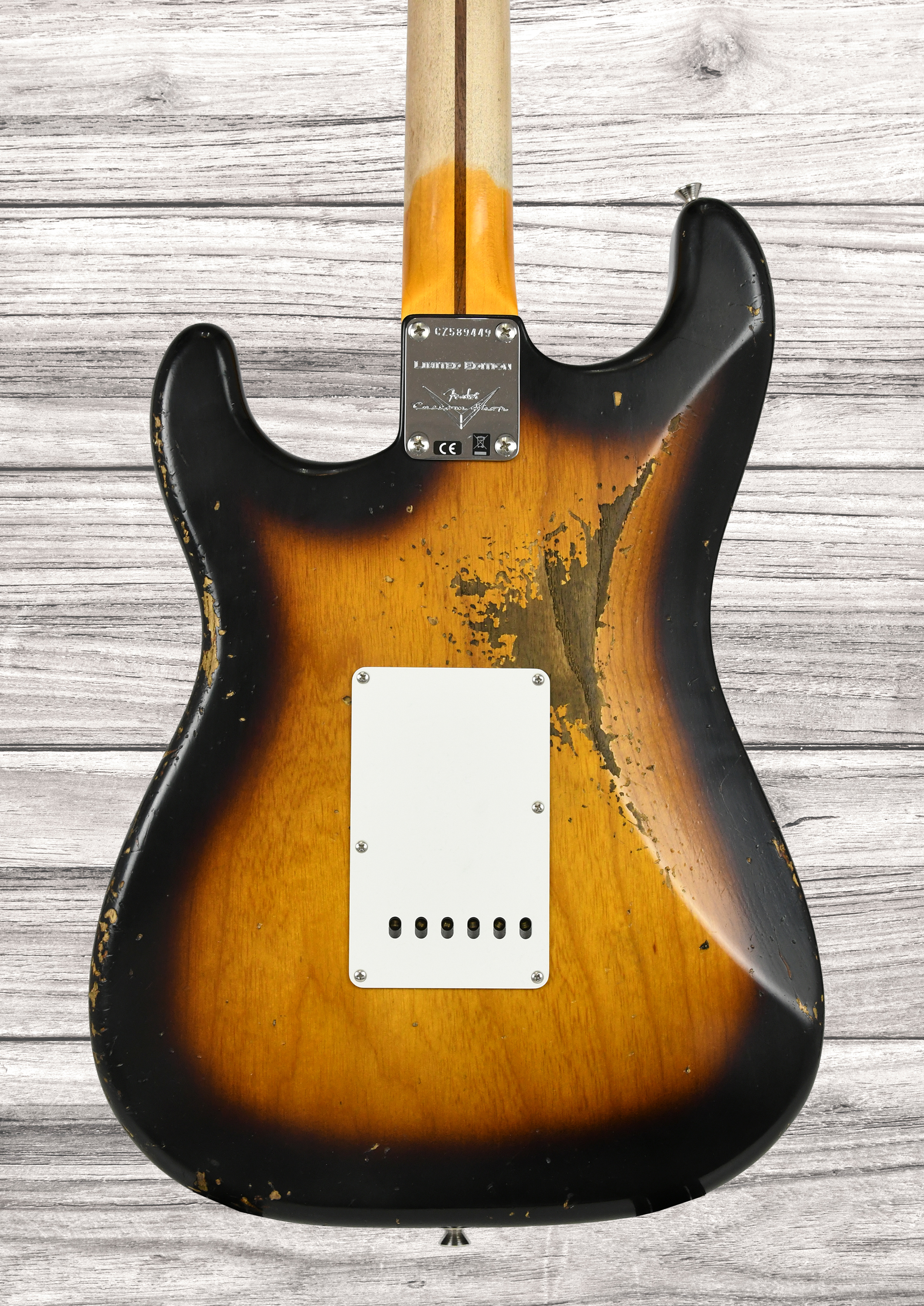 fender-custom-shop-1955-stratocaster-heavy-relic-1-piece-quartersawn-maple-neck-aged-2-color-sunburst_69f9d02587cf9.jpg