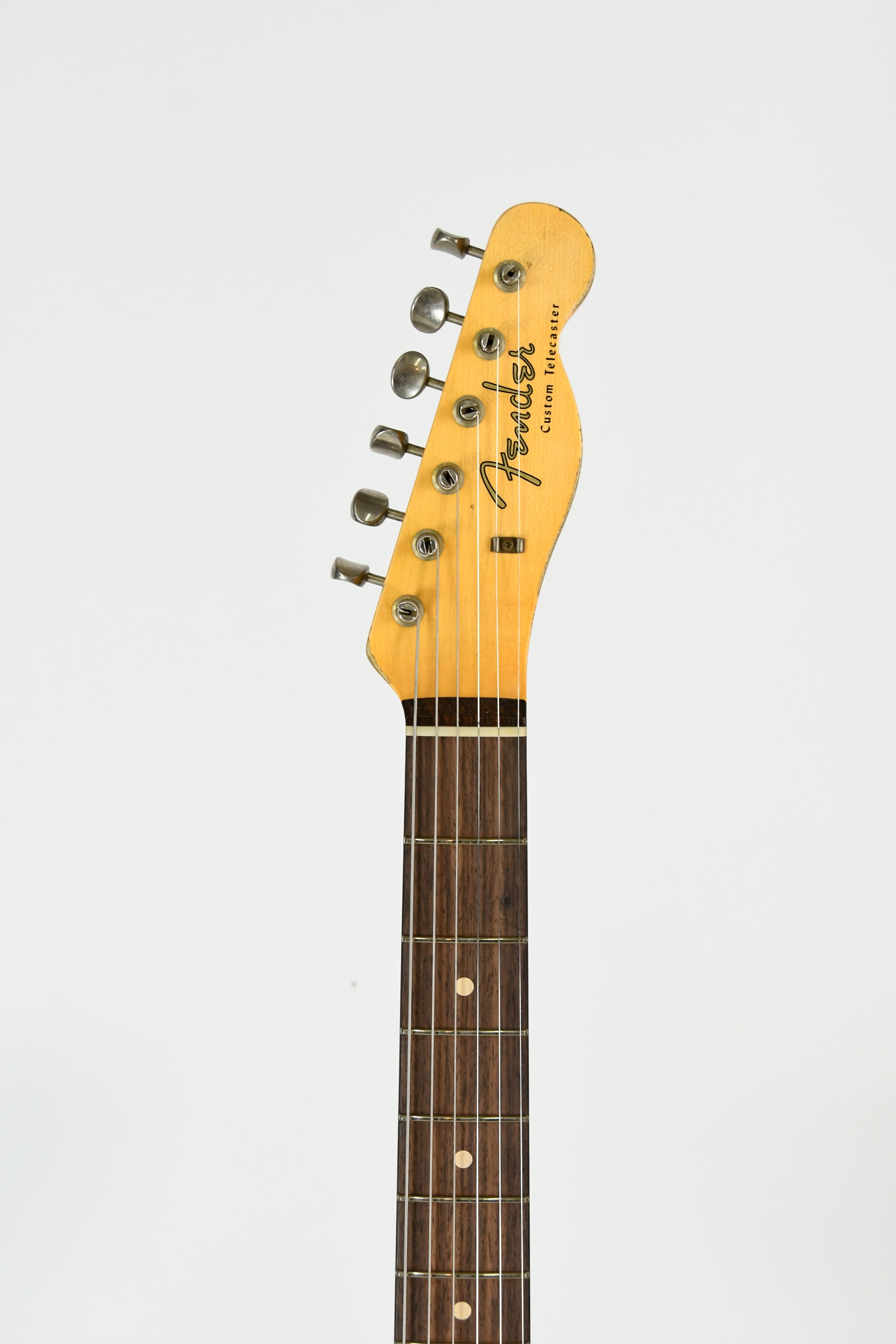 fender-custom-shop-1960-custom-heavy-relic-aged-black-chocolate-3-color-sunburst_66a1135c336dc.jpg