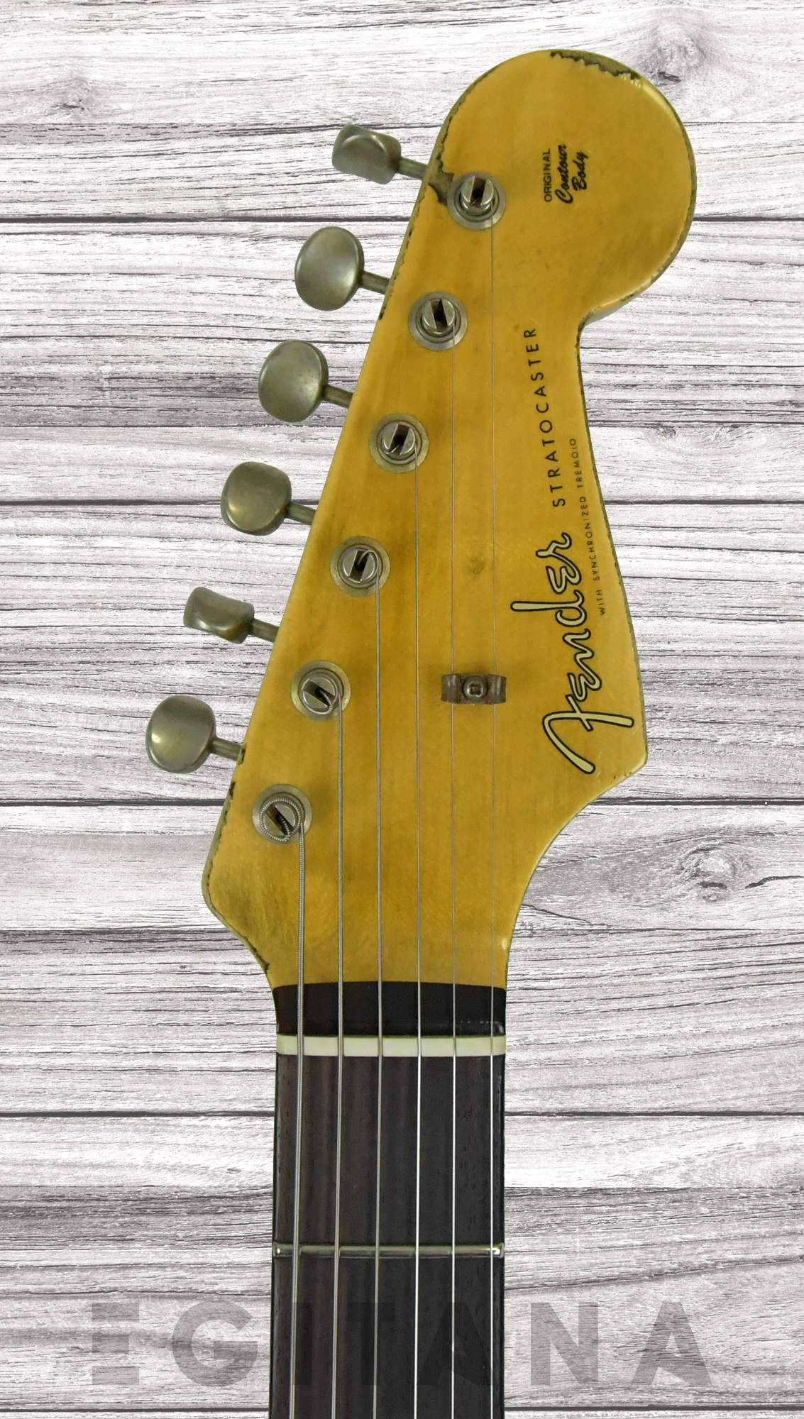 fender-custom-shop-1960-heavy-relic-faded-aged-3-color-sunburst_61a8988083717.png