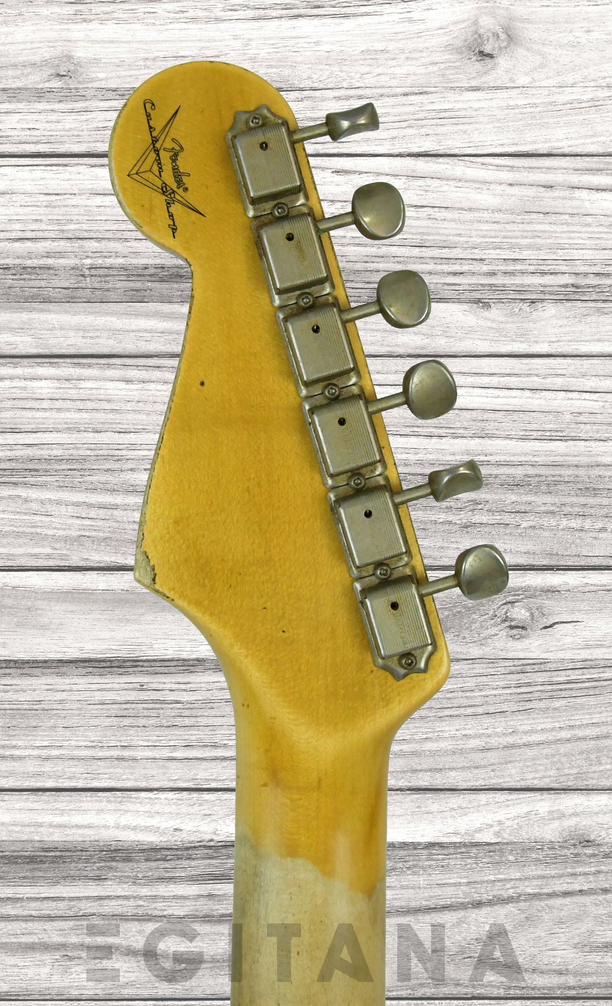 fender-custom-shop-1960-heavy-relic-faded-aged-3-color-sunburst_61a8988237966.png