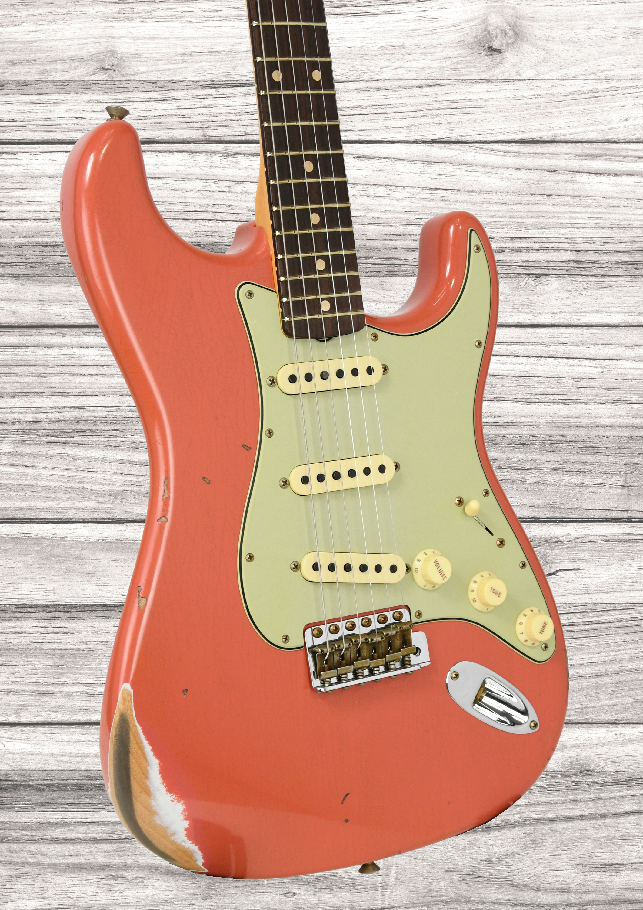 fender-custom-shop-1960-relic-tahitian-coral_694a80b8699a3.png