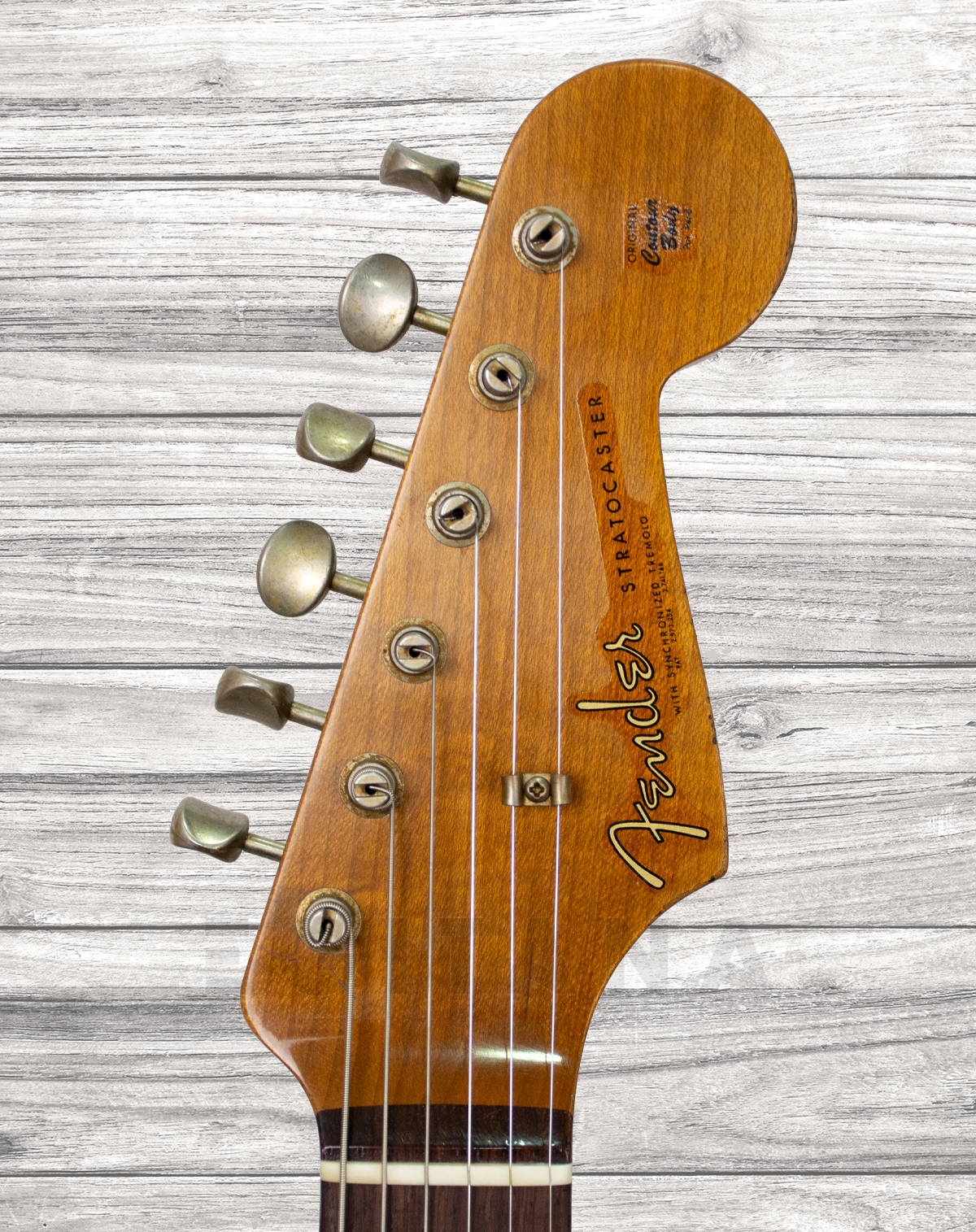 fender-custom-shop-2019-limited-edition-roasted-relic-aged-olympic-white_5f1b060736757.jpg