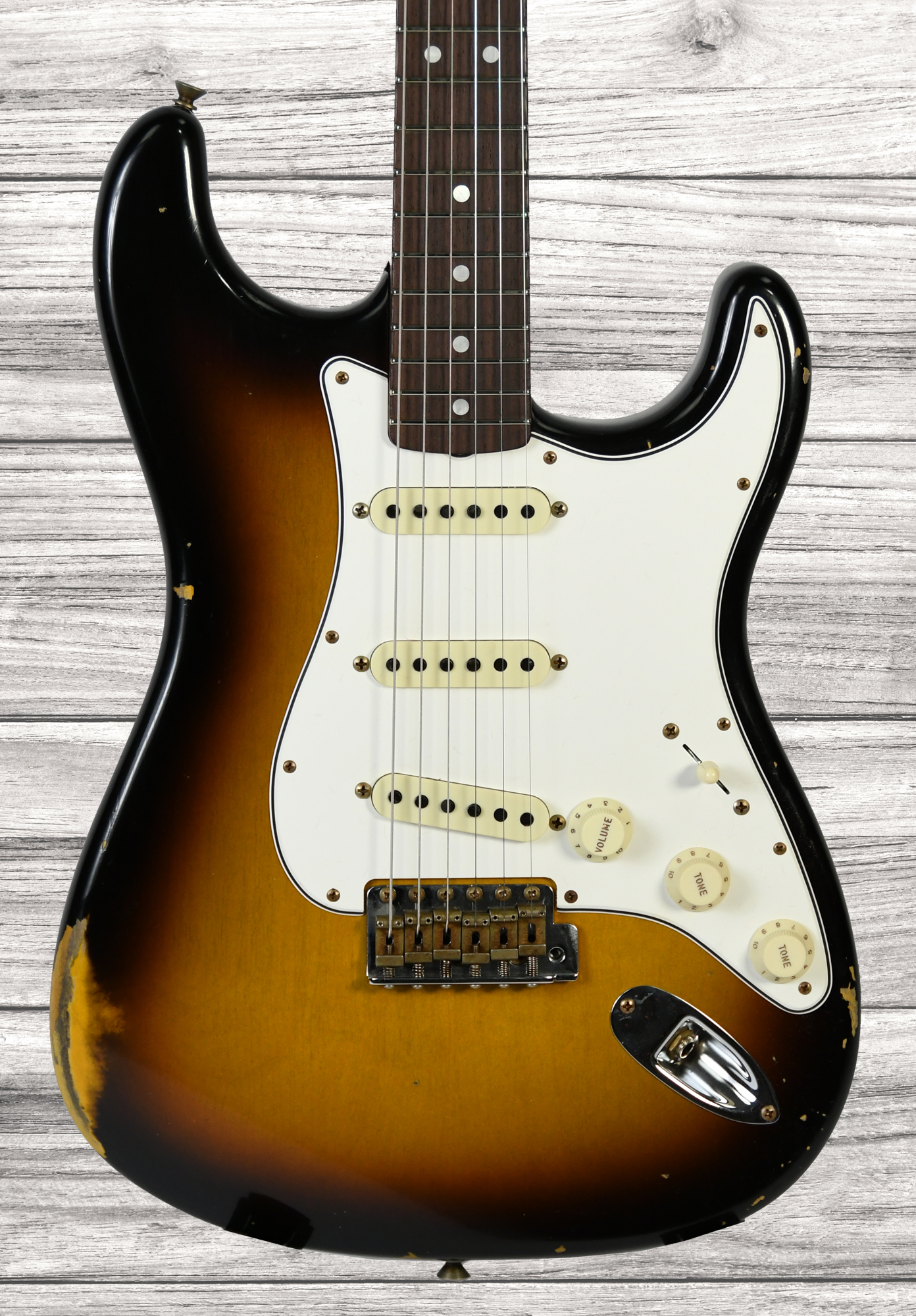 fender-custom-shop-2020-64-strat-journeyman-relic-faded-3tsb_63a343e048bf7.jpg