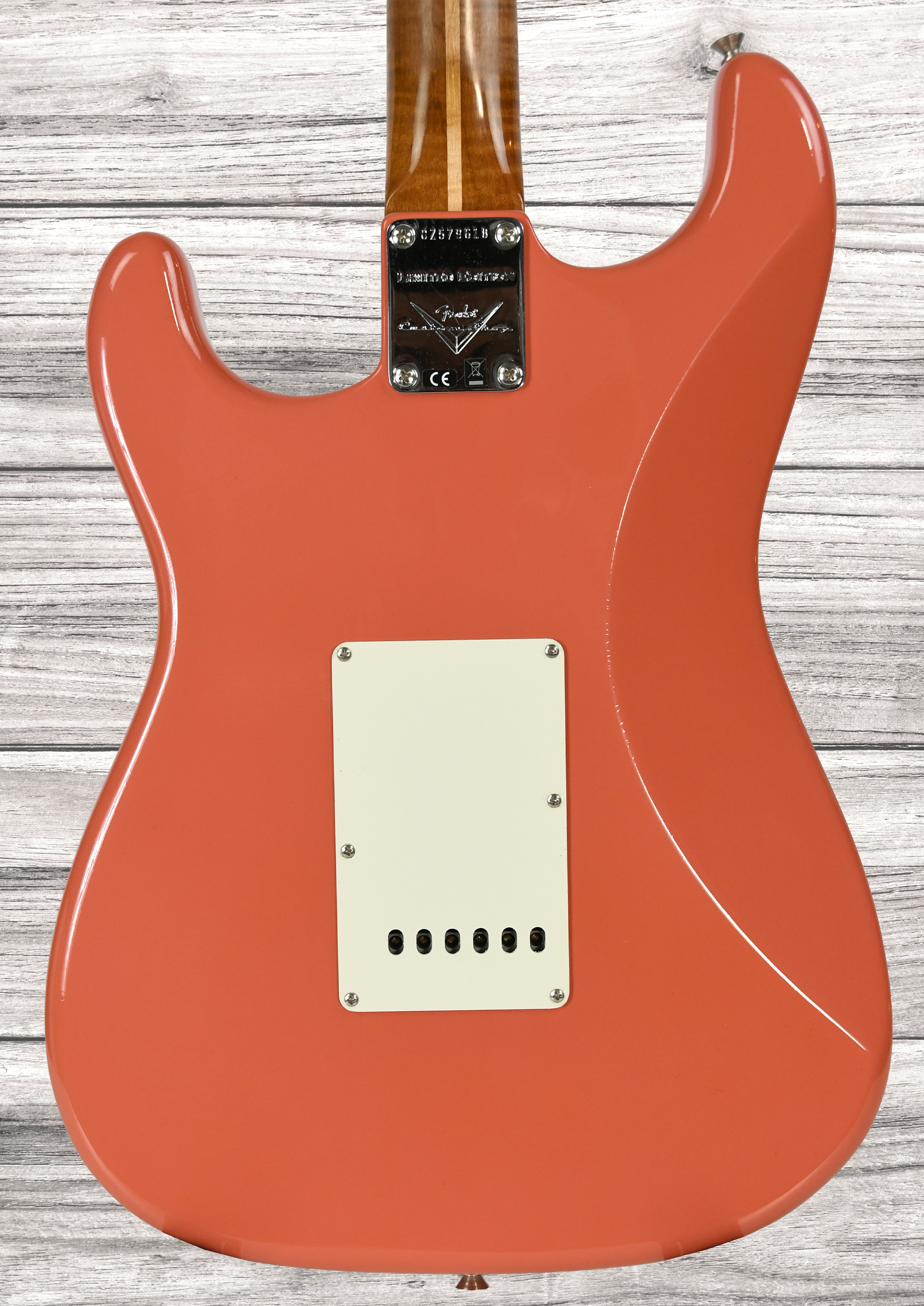 fender-custom-shop-50s-limited-edition-roasted-dlx-closet-classic-1-piece-4a-roasted-flame-maple-faded-aged-tahitian-coral_6937f723bcbc5.jpg