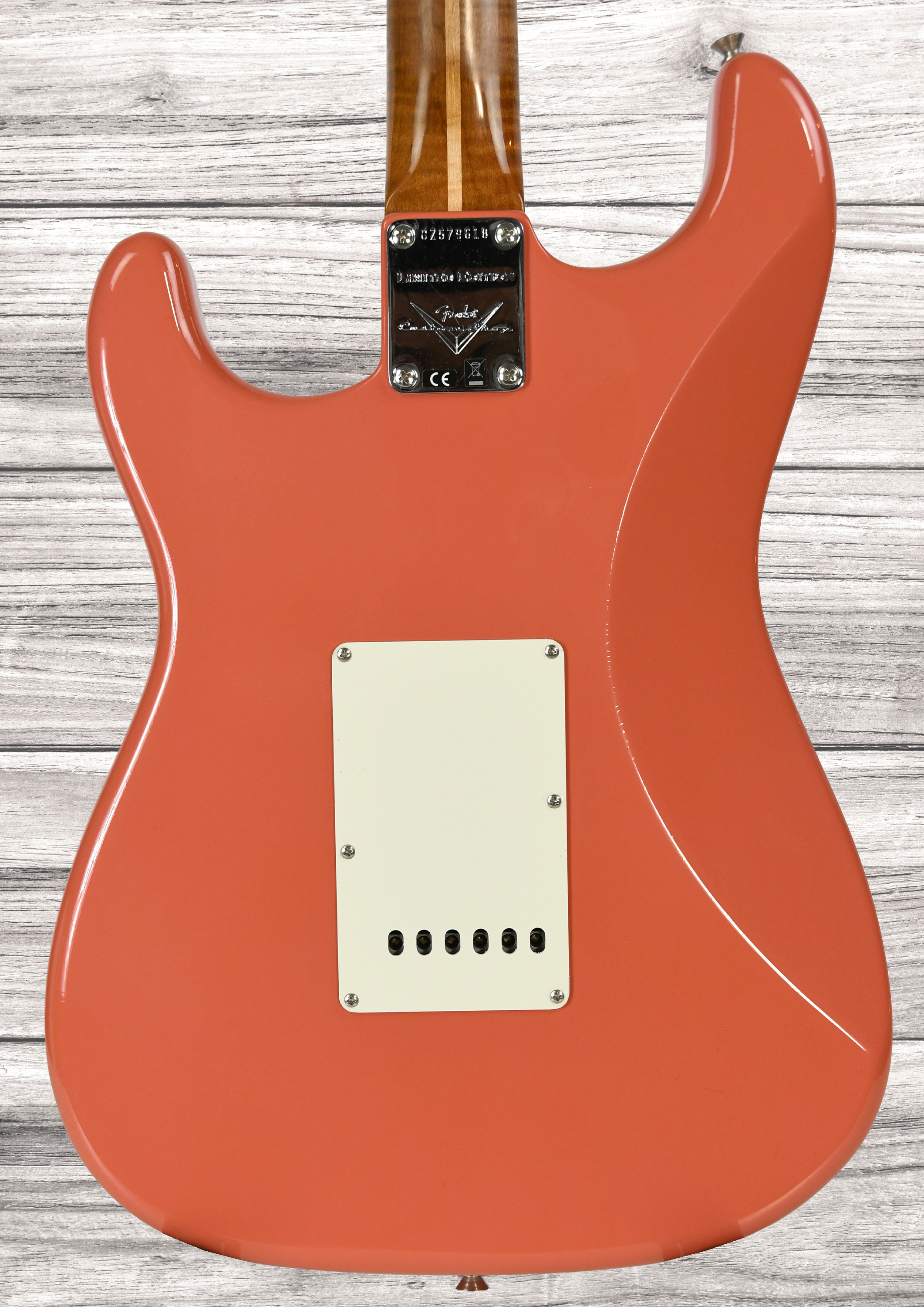 fender-custom-shop-50s-limited-edition-roasted-dlx-closet-classic-1-piece-4a-roasted-flame-maple-faded-aged-tahitian-coral_6937f723bcbc5.png