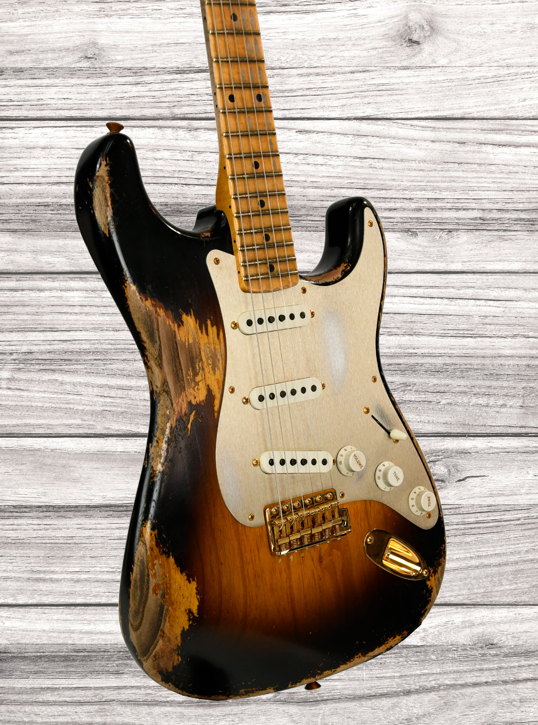 fender-custom-shop-50s-stratocaster-heavy-relic-2-color-sunburst-masterbuilt-david-brown_679239dfabb94.jpg