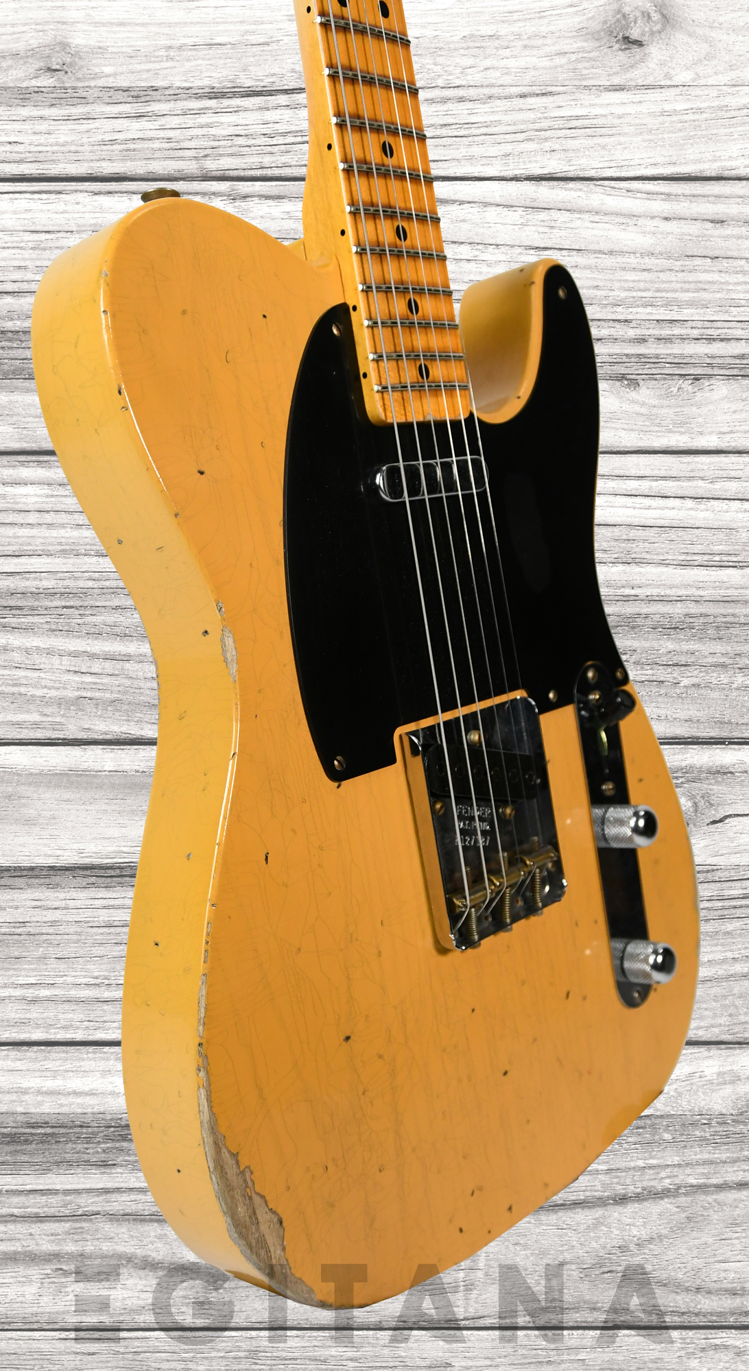 fender-custom-shop-52-relic-maple-neck-aged-nocaster-blonde_63b5654acf712.jpg