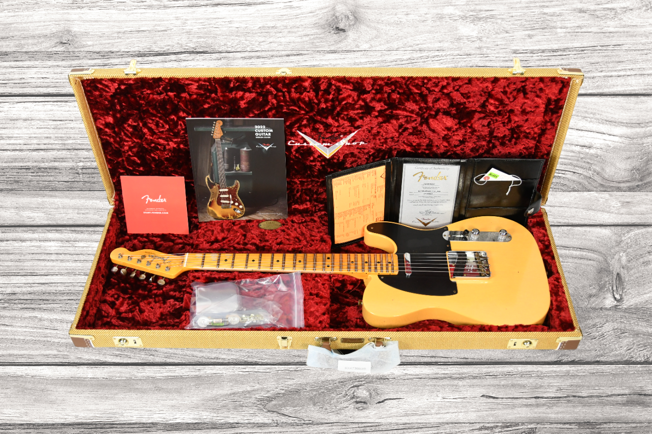 fender-custom-shop-52-telecaster-journeyman-relic-maple-neck-aged-nocaster-blonde_641c567a2d300.png